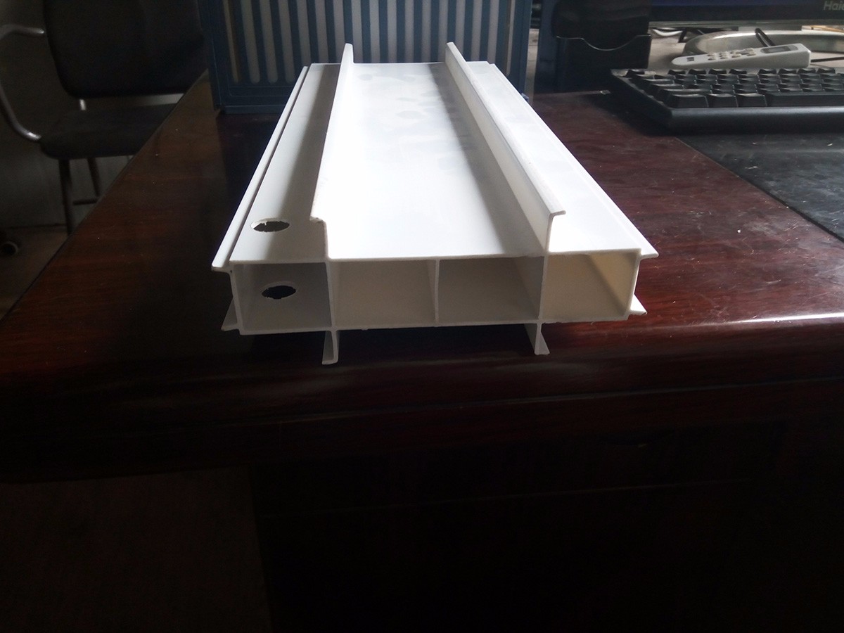 梅州立面拉缝板 (1)150MM宽拉缝板